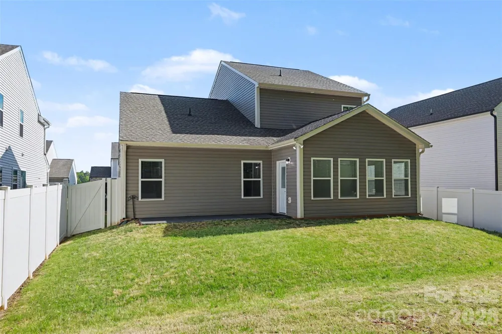 3024 Pinehills Way Mount Holly, NC 28120