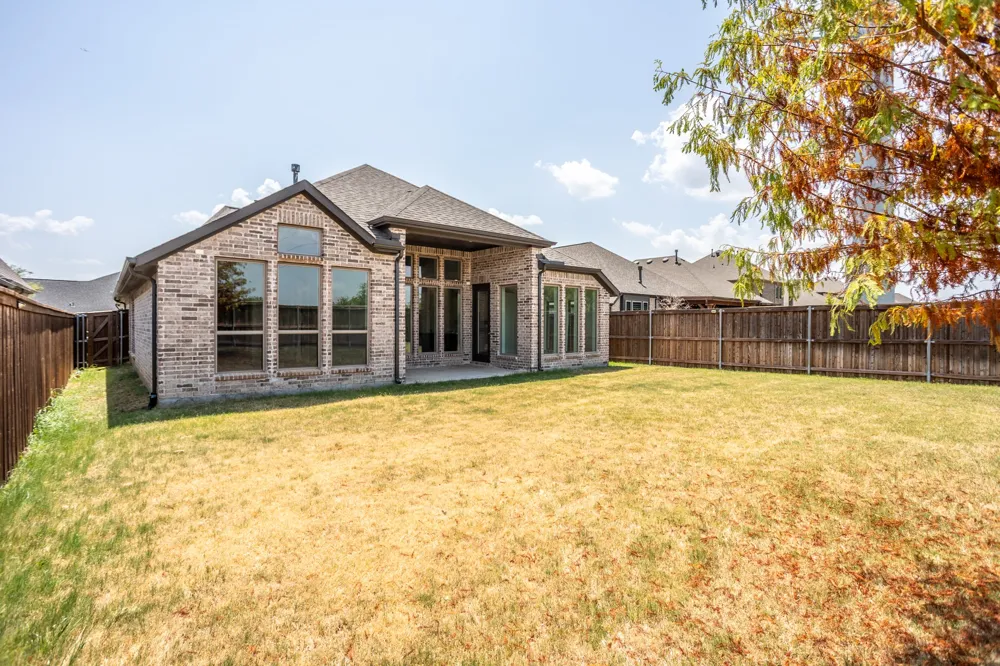 340 Moonvine Drive Little Elm, TX 75068