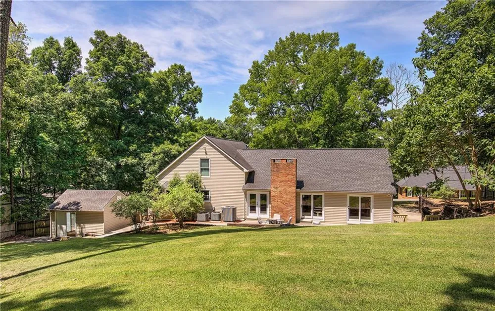 224 Shadowood Drive SE Calhoun, GA 30701