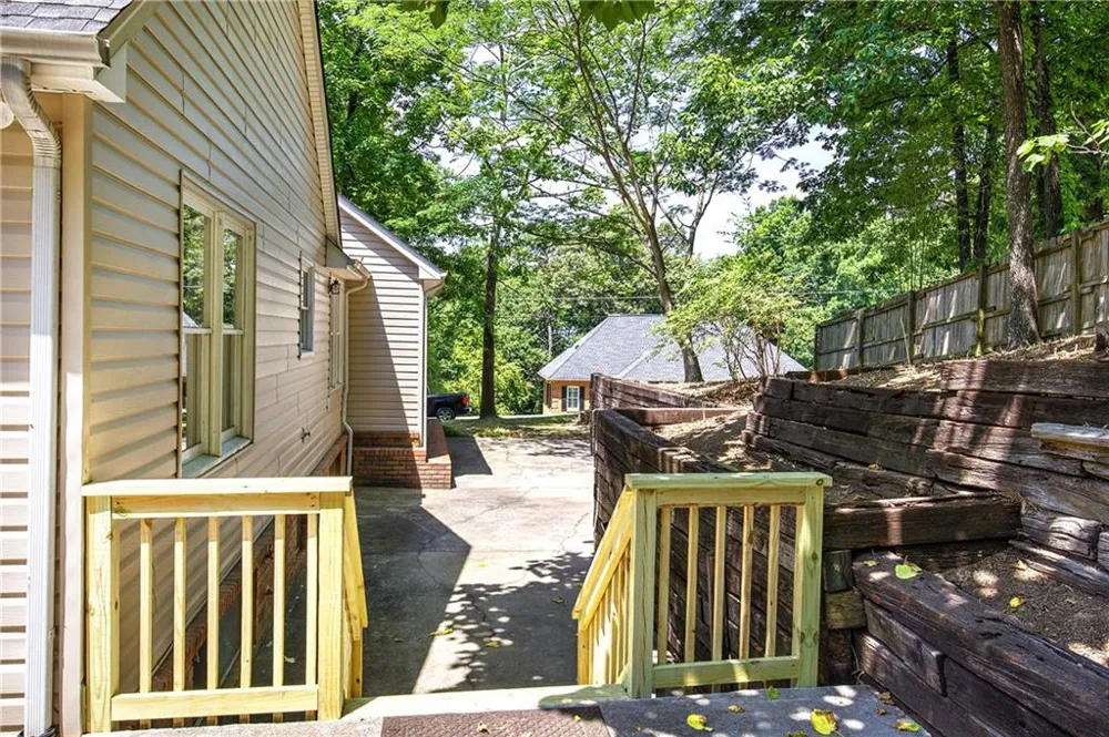 224 Shadowood Drive SE Calhoun, GA 30701