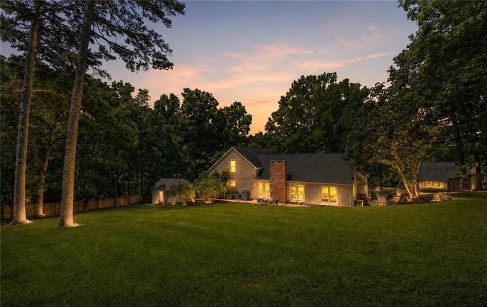 224 Shadowood Drive SE Calhoun, GA 30701