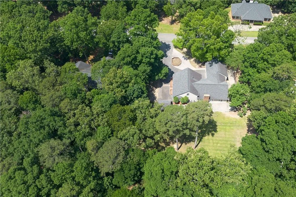 224 Shadowood Drive SE Calhoun, GA 30701