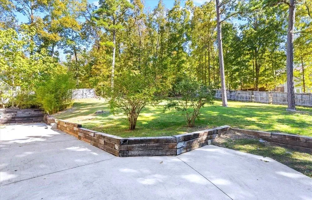 224 Shadowood Drive SE Calhoun, GA 30701