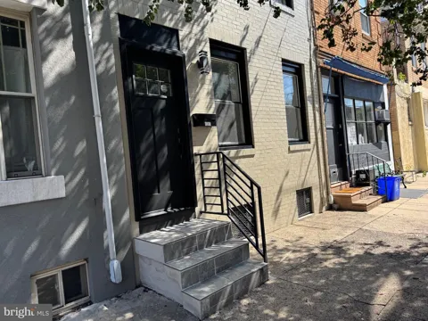 1203 MOORE STREET