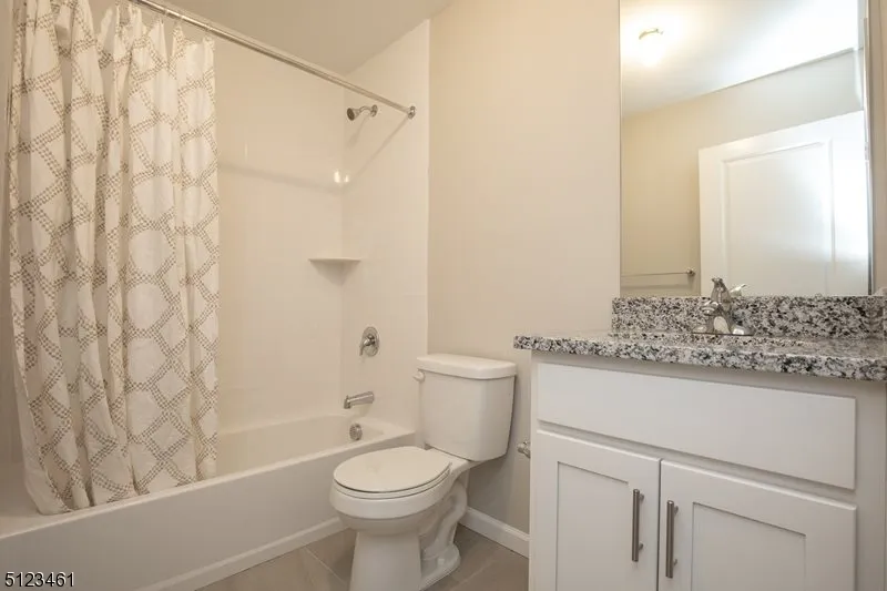 49 Arlene Ct Parsippany-Troy Hills, NJ 07950