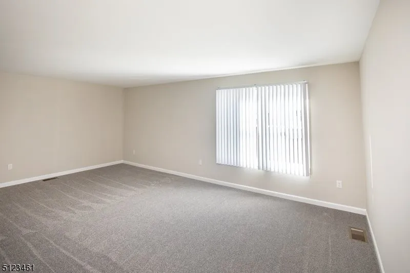 49 Arlene Ct Parsippany-Troy Hills, NJ 07950