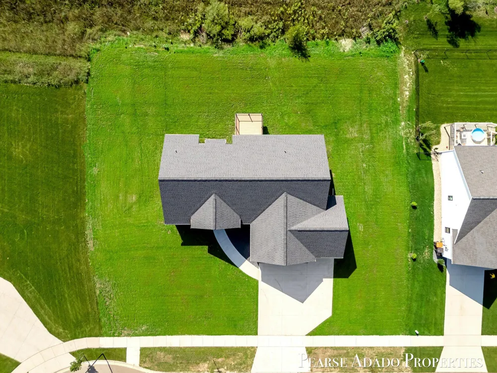 12479 Nora Court Allendale, MI 49401