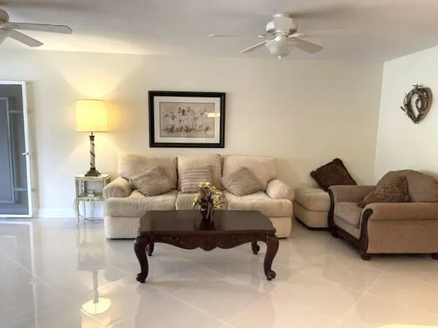1315 HIGH POINT WAY SE #B Delray Beach, FL 33445
