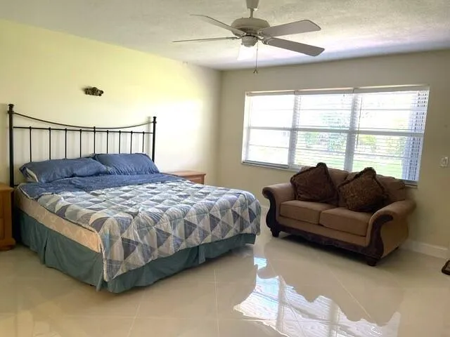 1315 HIGH POINT WAY SE #B Delray Beach, FL 33445