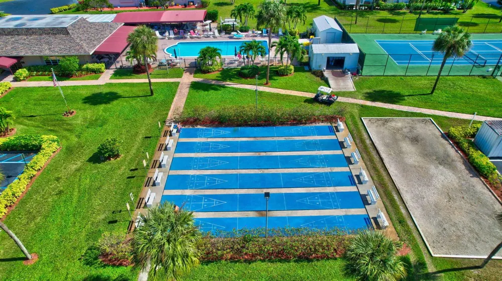 1315 HIGH POINT WAY SE #B Delray Beach, FL 33445
