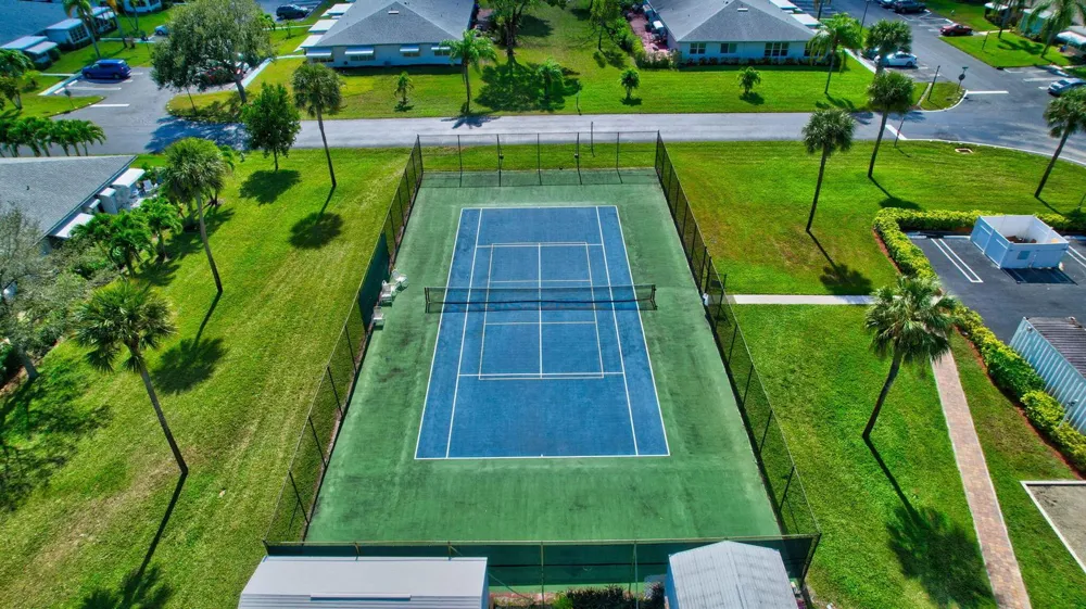 1315 HIGH POINT WAY SE #B Delray Beach, FL 33445