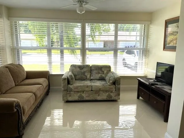 1315 HIGH POINT WAY SE #B Delray Beach, FL 33445