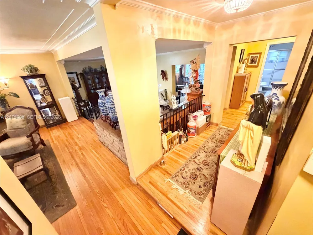 951 NE 115th St Biscayne Park, FL 33161