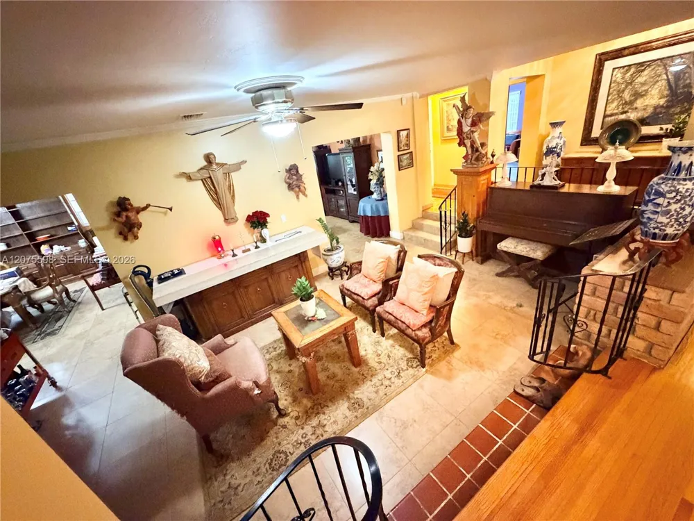 951 NE 115th St Biscayne Park, FL 33161