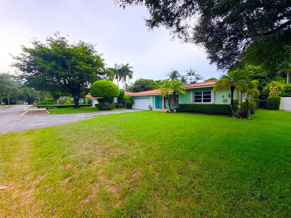 951 NE 115th St Biscayne Park, FL 33161