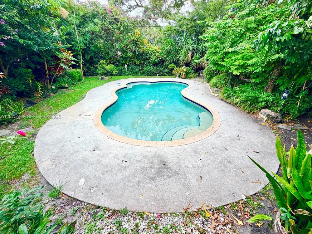 951 NE 115th St Biscayne Park, FL 33161