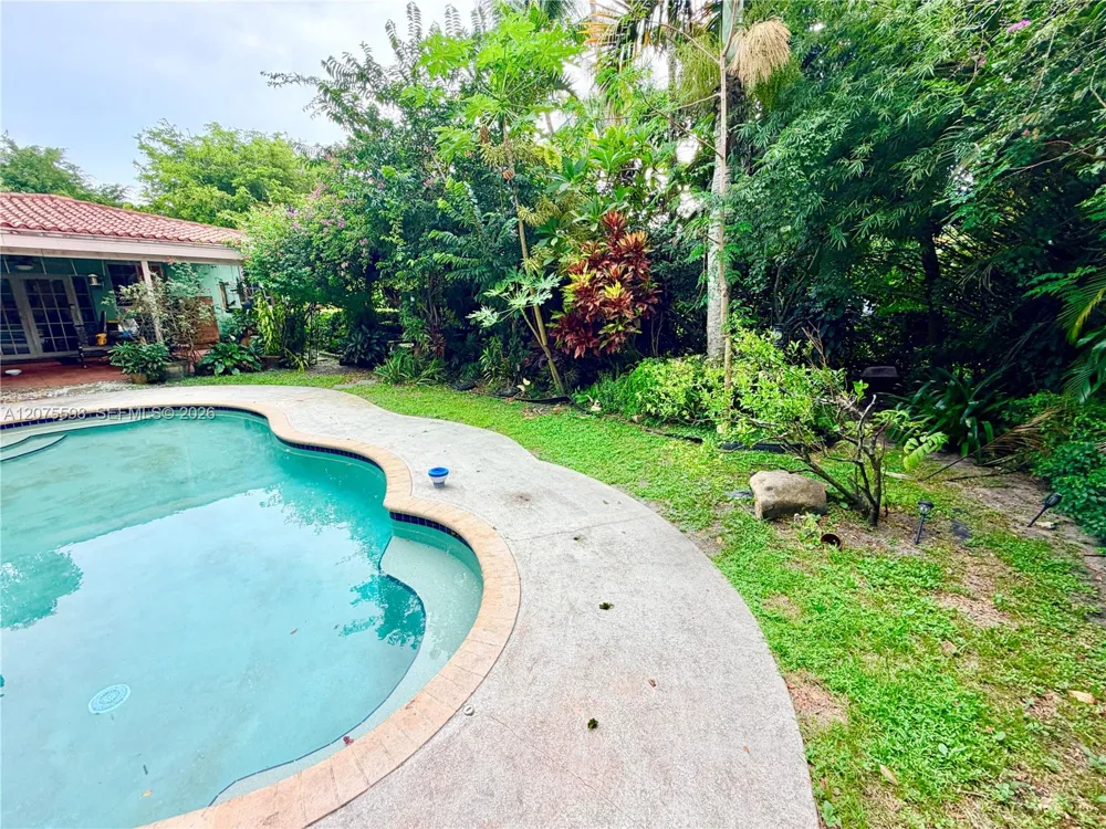 951 NE 115th St Biscayne Park, FL 33161