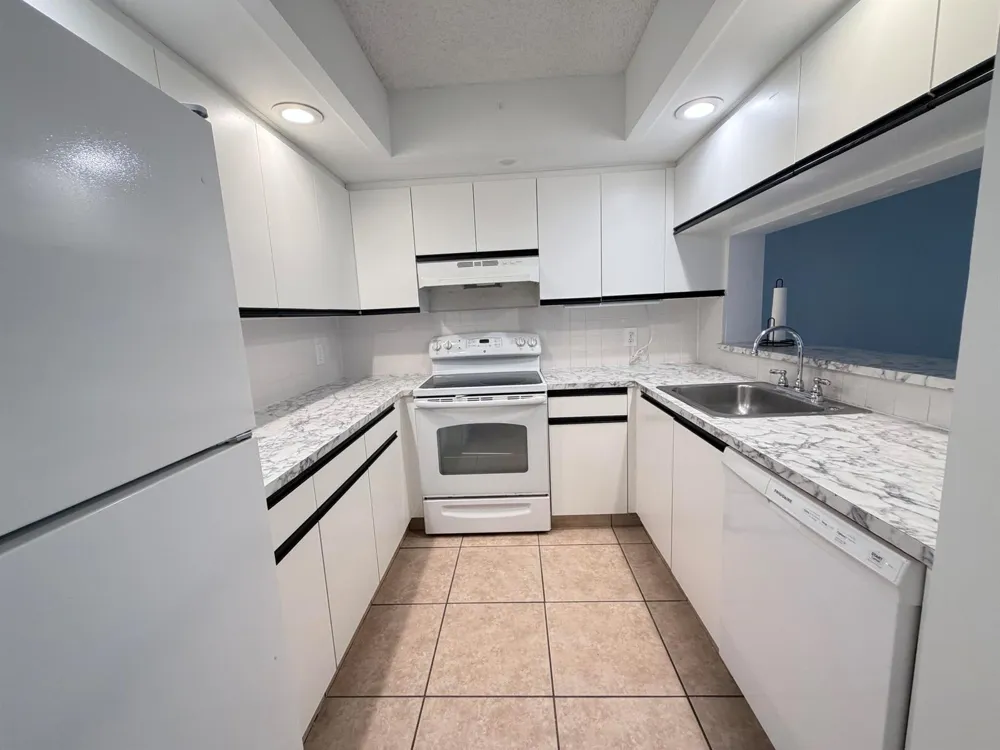 1300 SW 125TH AVENUE #103K Pembroke Pines, FL 33027