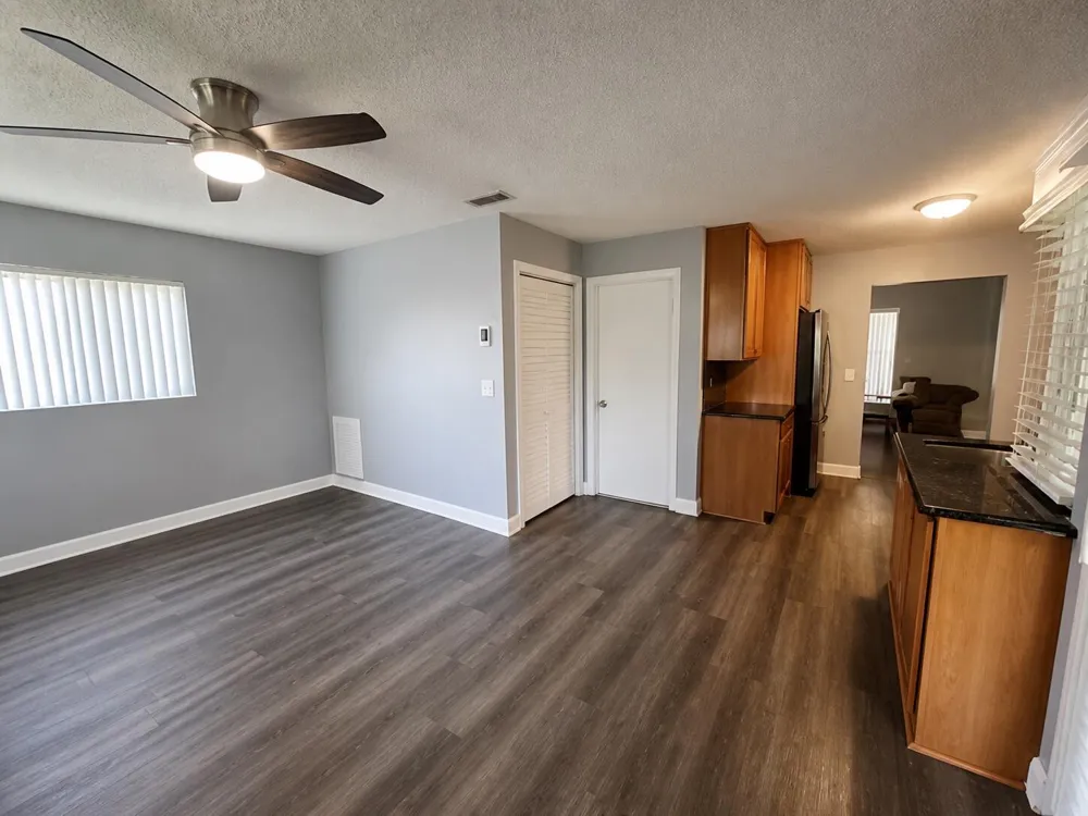 7975 NW 8TH STREET Margate, FL 33063