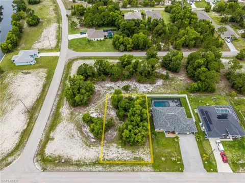 4504 NW 34th Avenue