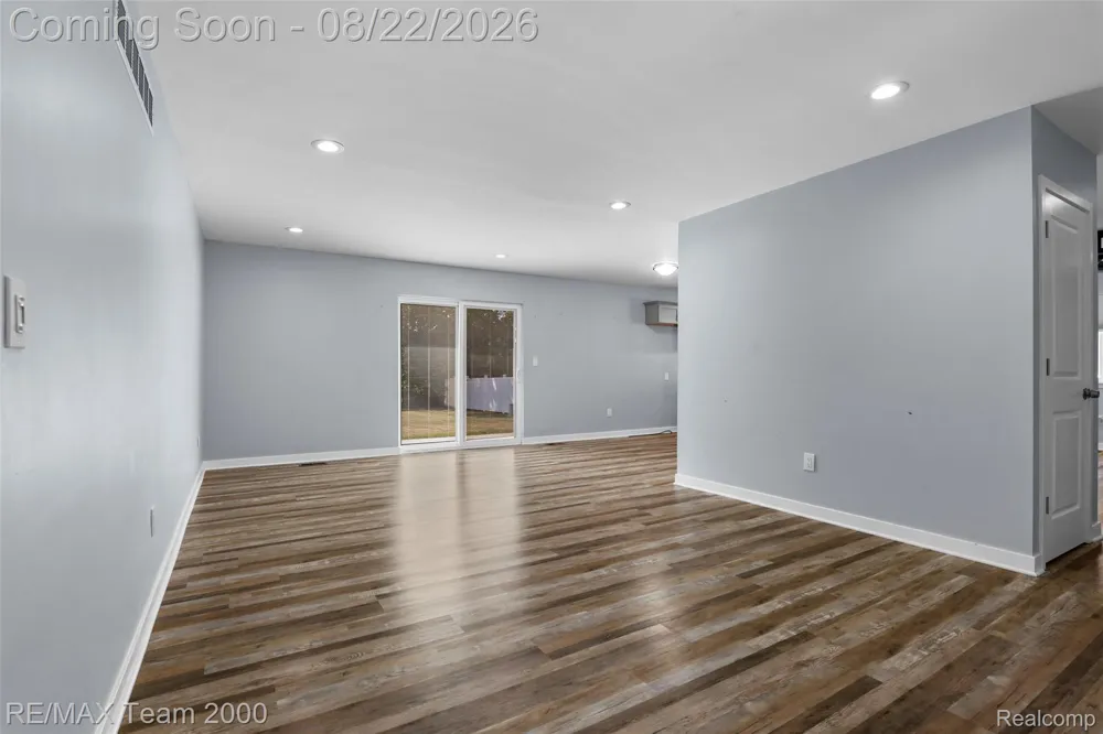 44001 S Umberland Circle Canton Charter Township, MI 48187