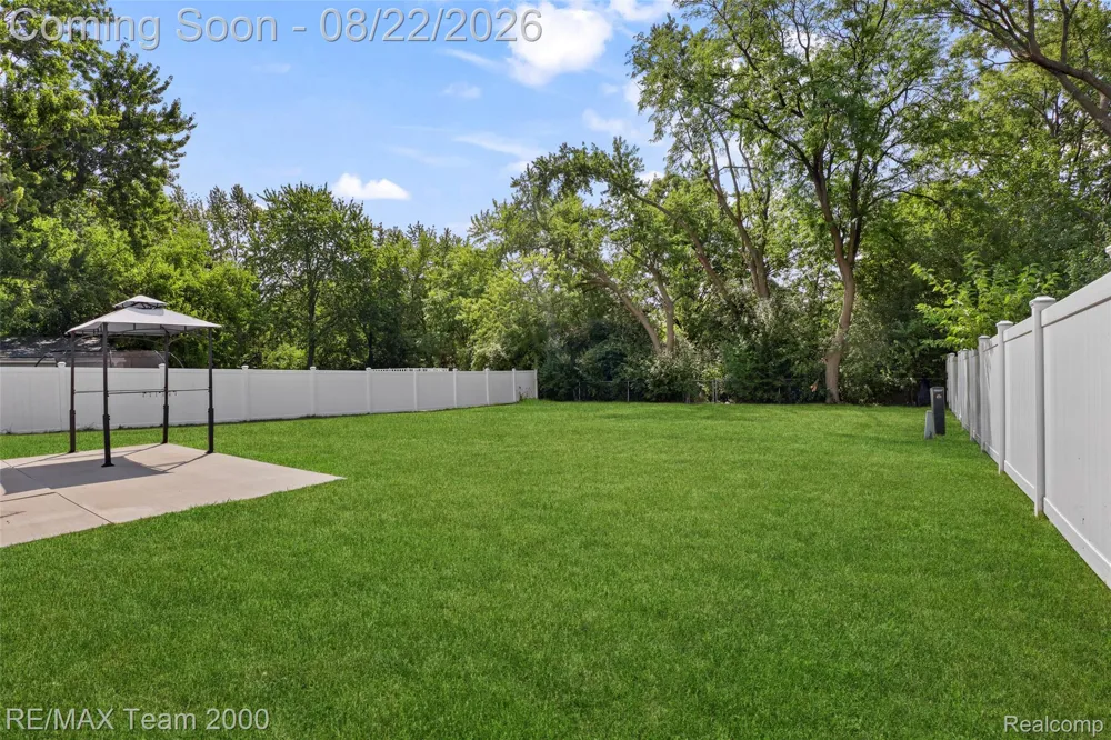 44001 S Umberland Circle Canton Charter Township, MI 48187
