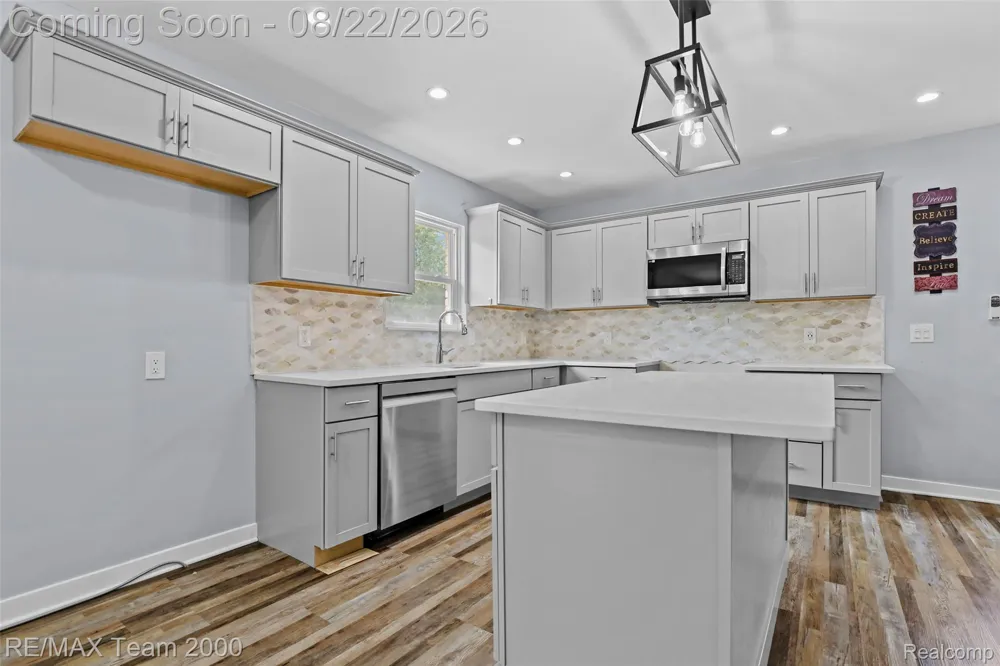 44001 S Umberland Circle Canton Charter Township, MI 48187