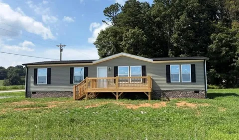 105 Luffman Road