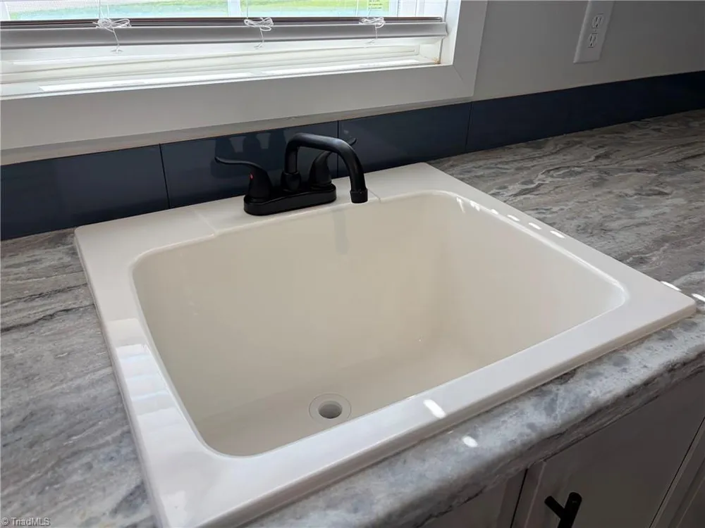 105 Luffman Road Ronda, NC 28670