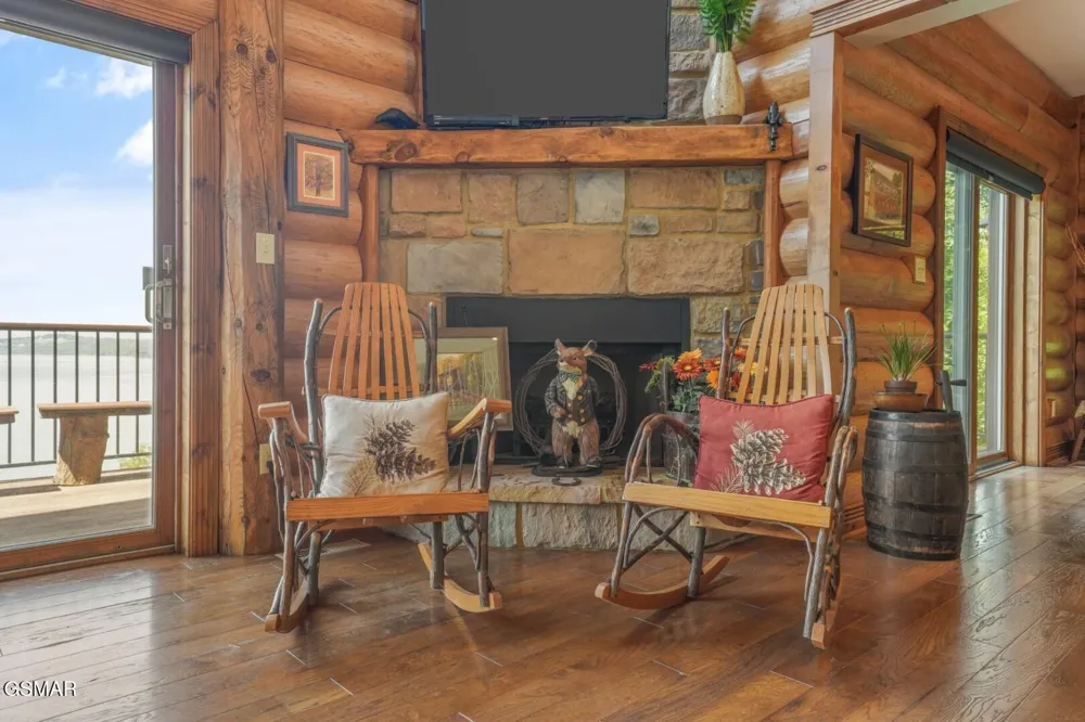 1154 Stoneway Court White Pine, TN 37890