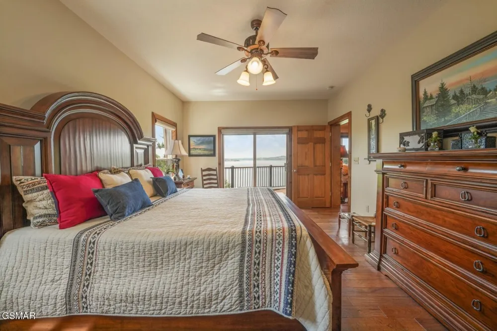 1154 Stoneway Court White Pine, TN 37890