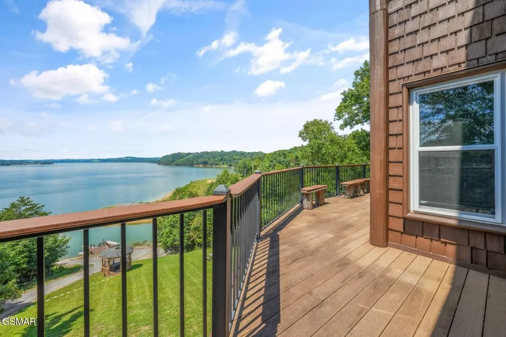 1154 Stoneway Court White Pine, TN 37890
