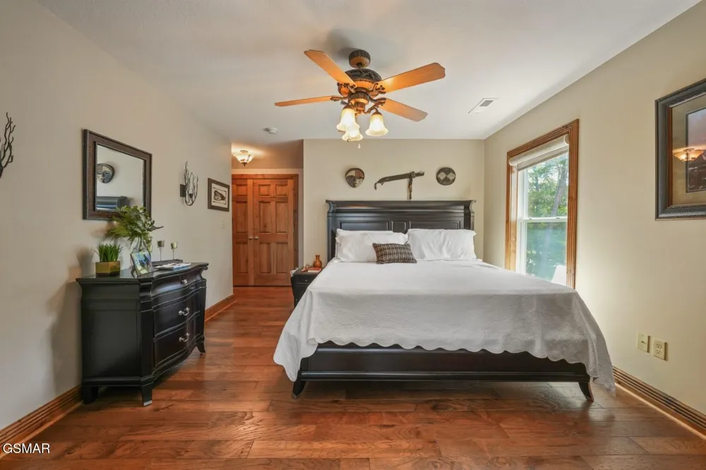 1154 Stoneway Court White Pine, TN 37890