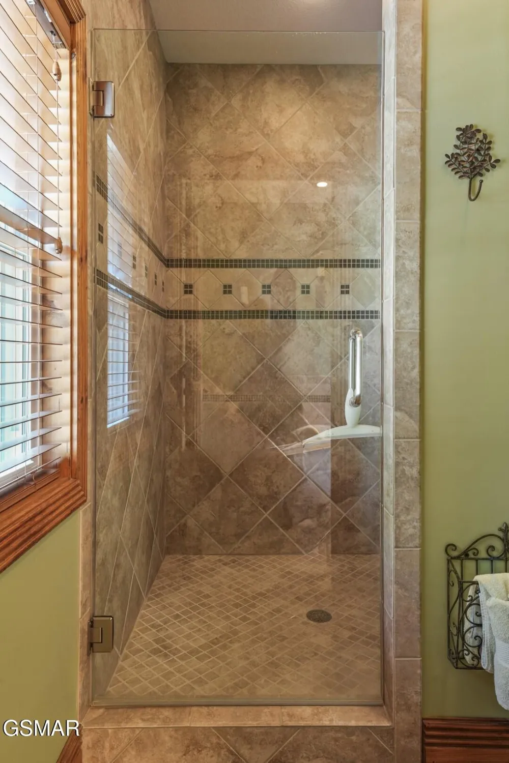 1154 Stoneway Court White Pine, TN 37890