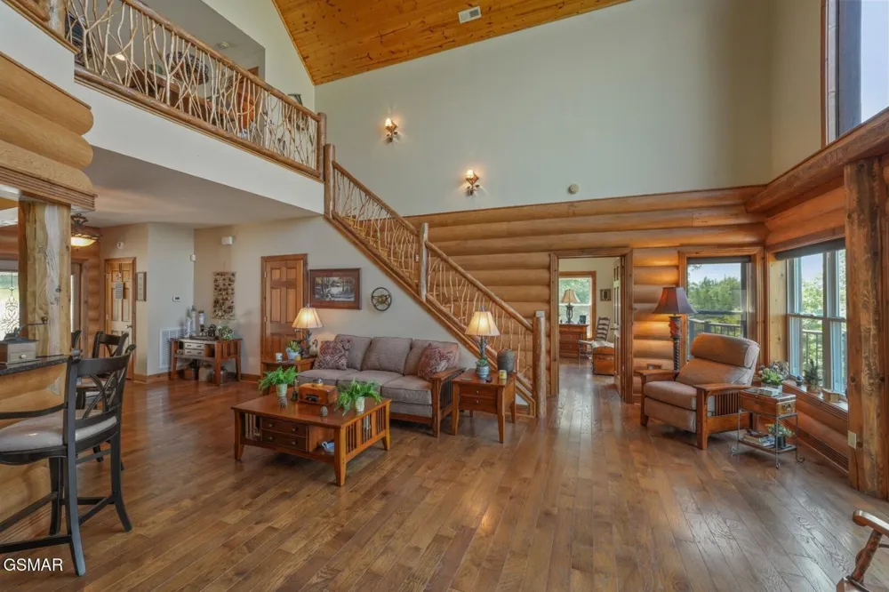 1154 Stoneway Court White Pine, TN 37890