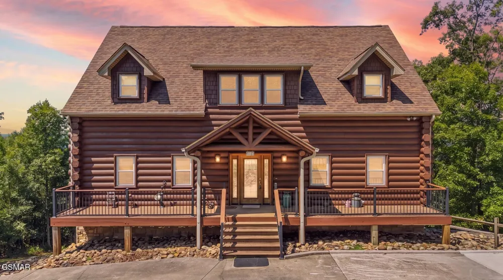 1154 Stoneway Court White Pine, TN 37890