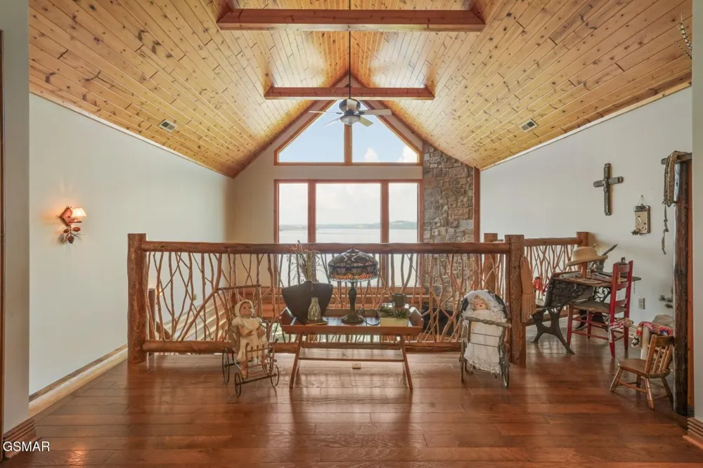 1154 Stoneway Court White Pine, TN 37890