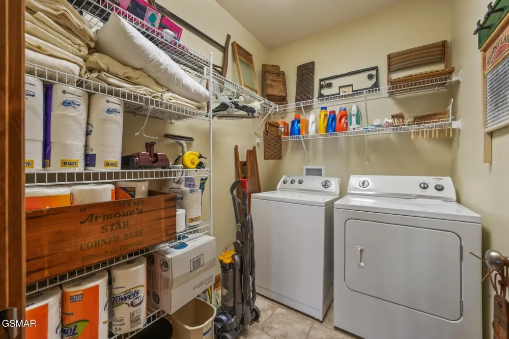 1154 Stoneway Court White Pine, TN 37890