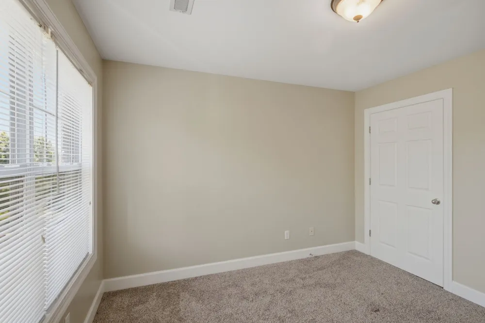 1046 Island Brook Dr Hendersonville, TN 37075