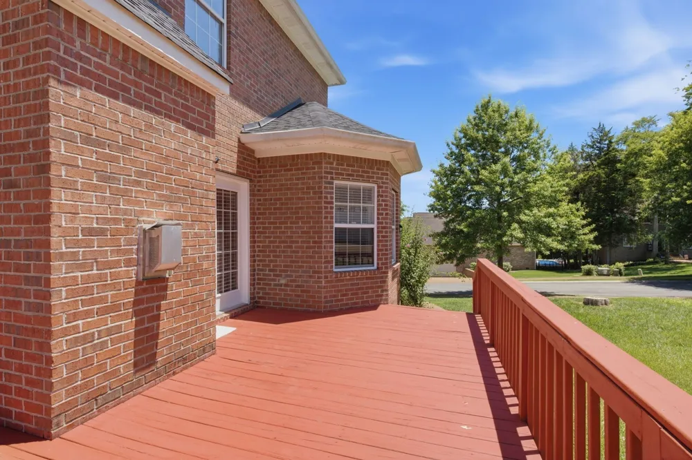 1046 Island Brook Dr Hendersonville, TN 37075