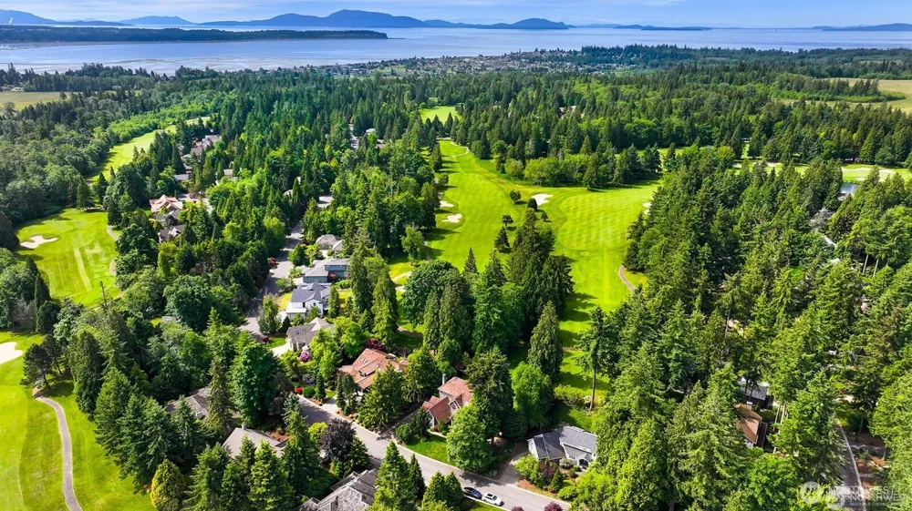 5422 Lasiandra Blaine, WA 98230