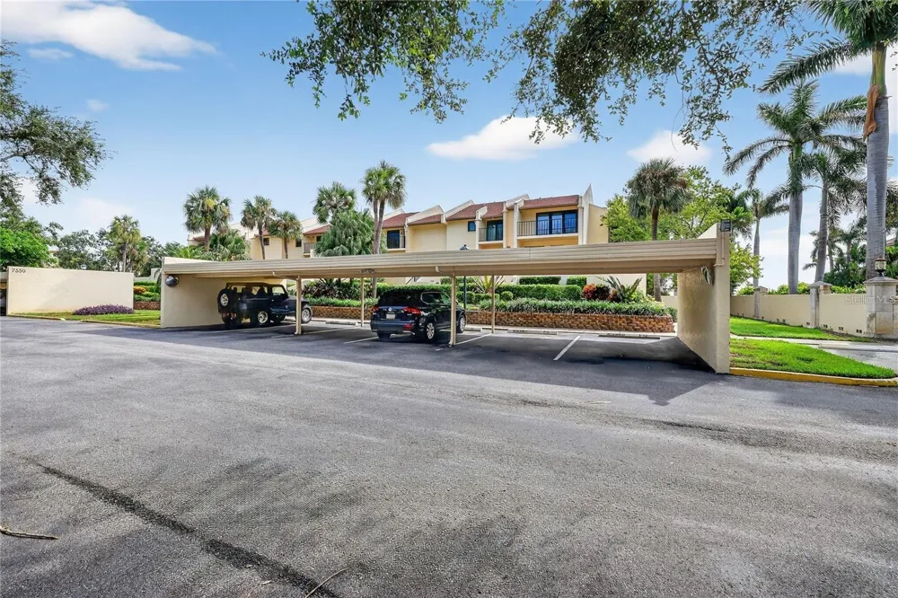 7550 SUNSHINE SKYWAY LANE S #P12 St Petersburg, FL 33711
