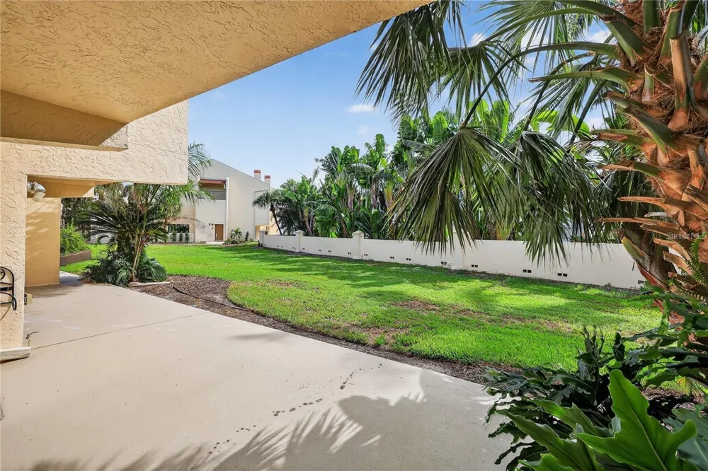 7550 SUNSHINE SKYWAY LANE S #P12 St Petersburg, FL 33711