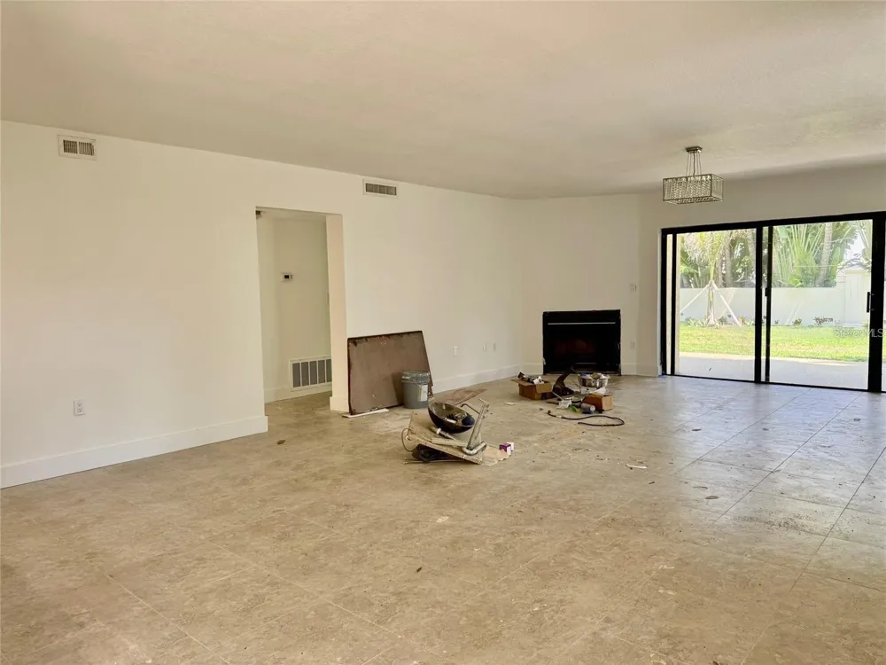 7550 SUNSHINE SKYWAY LANE S #P12 St Petersburg, FL 33711
