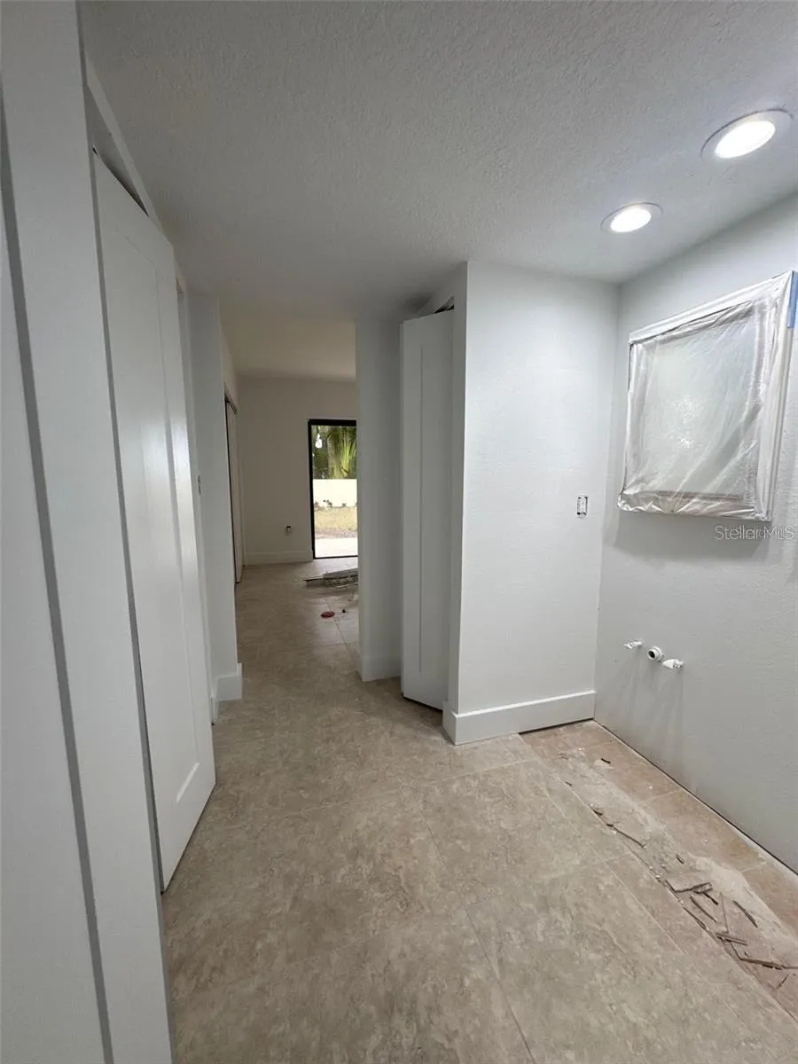 7550 SUNSHINE SKYWAY LANE S #P12 St Petersburg, FL 33711