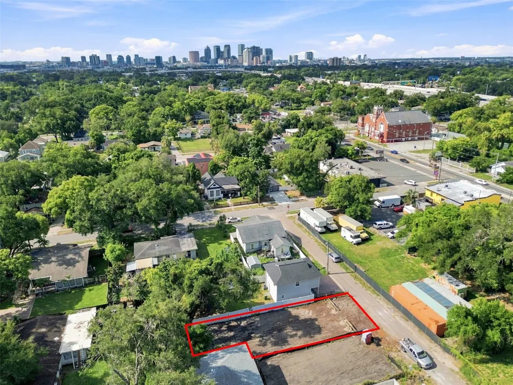 3407 9TH STREET Tampa, FL 33605