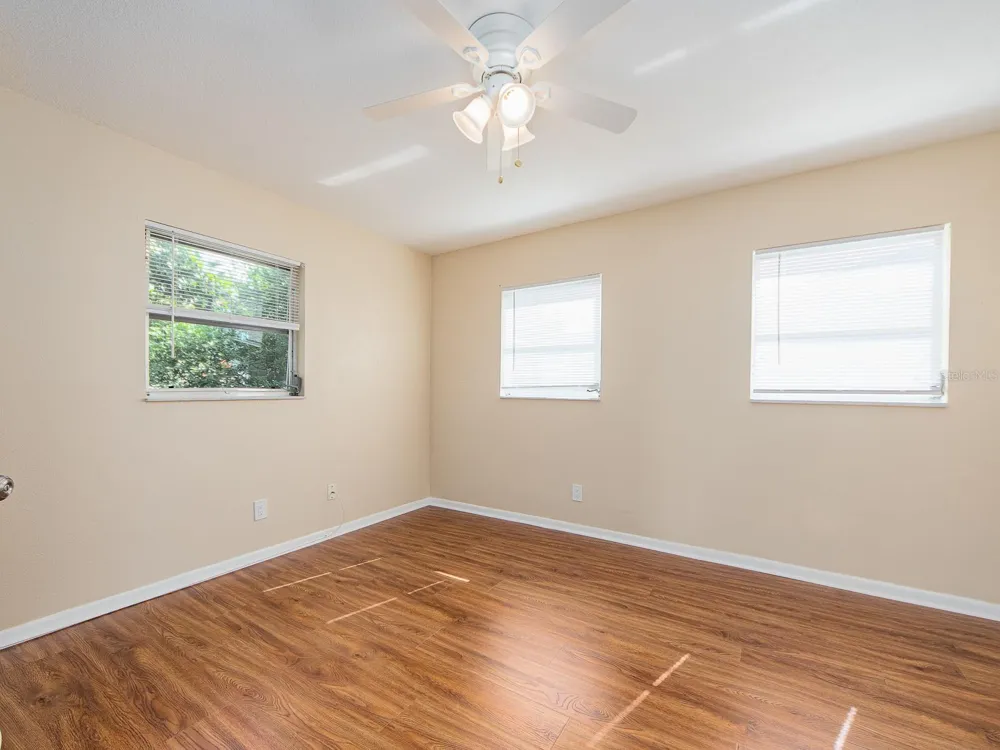 9157 140TH WAY Seminole, FL 33776