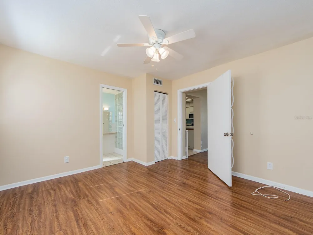 9157 140TH WAY Seminole, FL 33776
