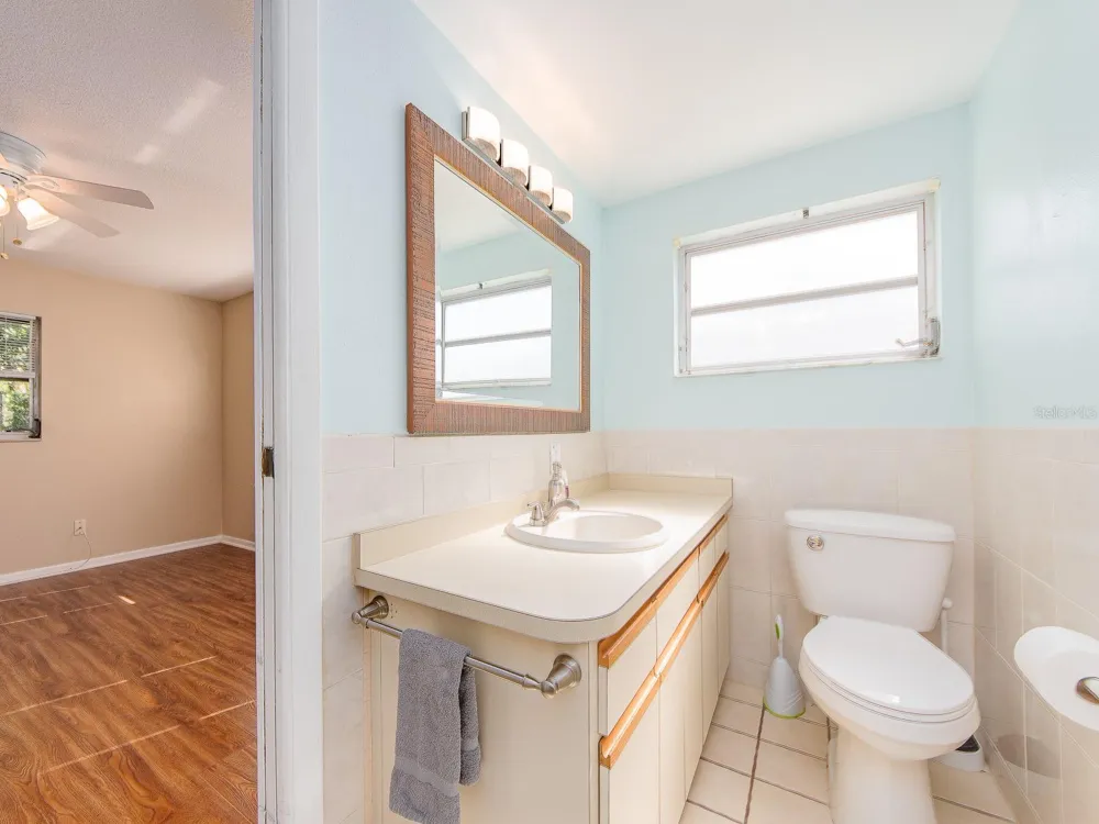 9157 140TH WAY Seminole, FL 33776