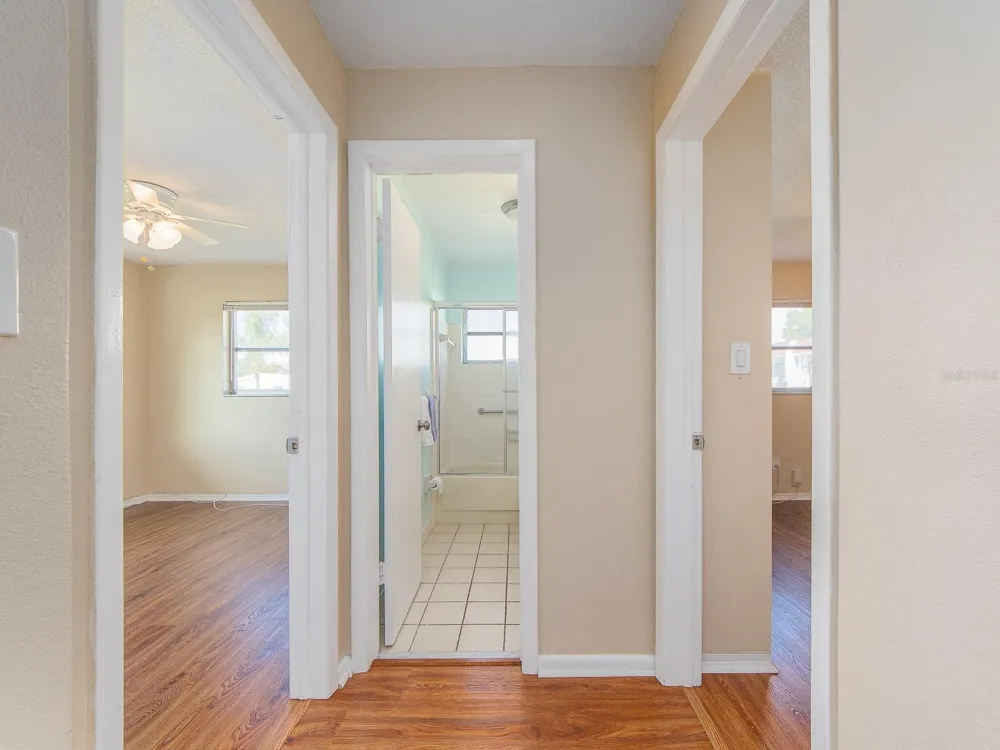9157 140TH WAY Seminole, FL 33776